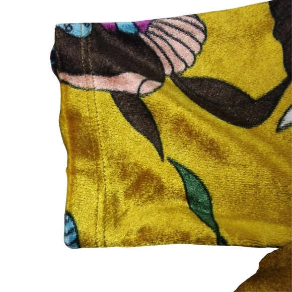 Gold Velvet Vintage Style Crop Top - Picture 3 of 5